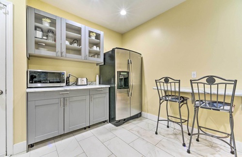 New Center Detroit House | Elegant Detroit Home w/Yard ~ 5 Mi to Dtwn!