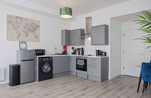 Belfast Apartment | Elegant East Village Apartment for Rent