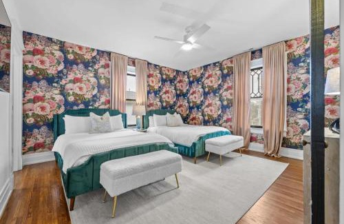 Historic Waverly House | Elegant Elliott-2 Units-Hot Tub-Mins to 12 South