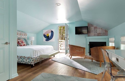 Lenox Bed & Breakfast | "Elegant Emily Dickinson Junior Suite with King Bed & Fireplace