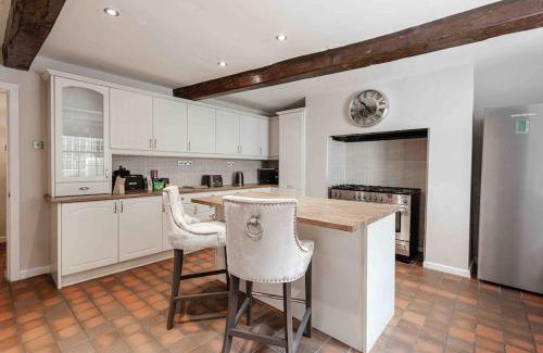 Chinatown House | Elegant Georgian Listed Townhouse