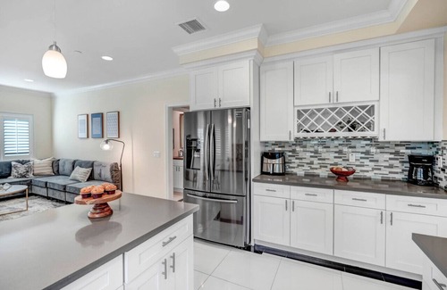 Arcadia House | Elegant Getaway in Arcadia with Balcony and Gazebo