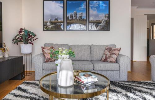 Coolbellup House | Elegant Hampton-Style Retreat , Tranquil Private Bedroom with Shared Bathroom