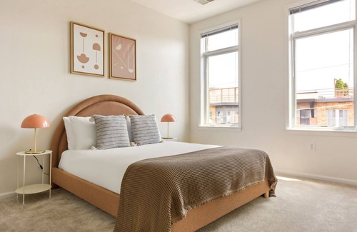 Hoboken Apartment | Elegant Hoboken 2BR w/ Gym & W/D, nr waterfront, by Blueground