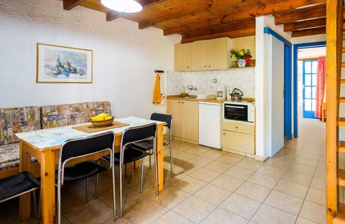 Kantanos-Selino House | Elegant Holiday Home in Palaiochora near Beach