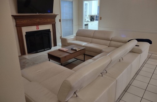 Macon House | Elegant home for you to enjoy