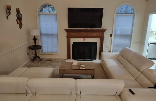 Macon House | Elegant home for you to enjoy