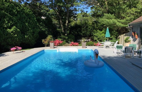 East Hampton North House | Elegant Home on the Fringe of East Hampton Village
