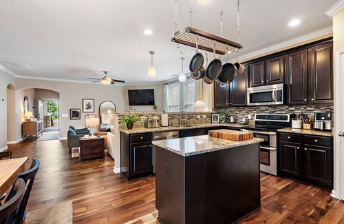 Hermitage House | Elegant Home with Large Yard