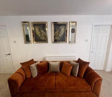 Barnstaple House | Elegant House