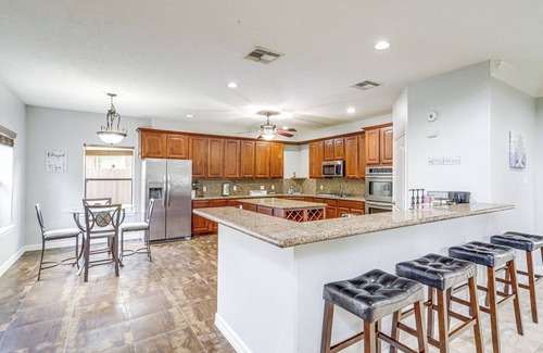 Greater Fondren Southwest House | Elegant Houston Home w/Gazebo & Game Room!