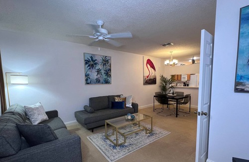 New Tampa House | Elegant Long Stay: Pool, Business, Medical Travel, Wi-Fi, Gated by Tampa Palms