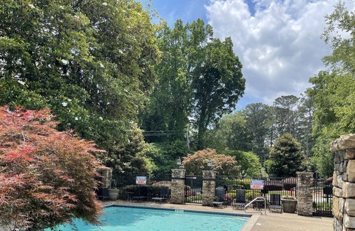 Lavista Park Apartment | Elegant Luxurious 2 BR Suite