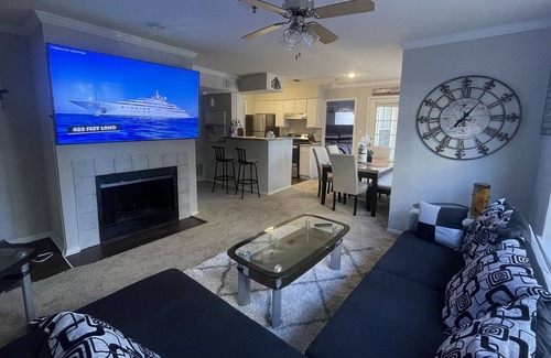 Lavista Park Apartment | Elegant Luxurious 2 BR Suite