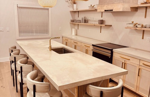 Peoplestown House | Elegant Modern Scandinavian Compound HOT TUB 12 bedrooms 6 bath Atlantan
