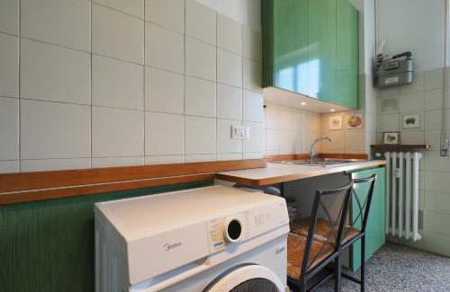 Porta Tenaglia Apartment | Elegant Moscova Apt