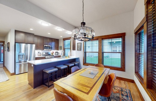 Dover Bay Condo | Elegant, newer, 1st-floor condo with private hot tub - steps to resort marina