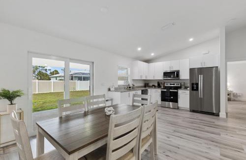 Mariner House | Elegant Newly Built Cape Coral Vacation Rental