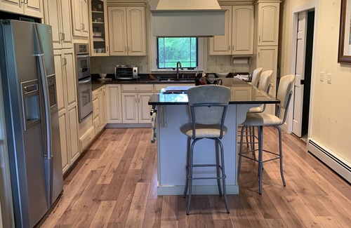 Tremont House | Elegant oceanfront home on Bass Harbor close to Acadia National Park