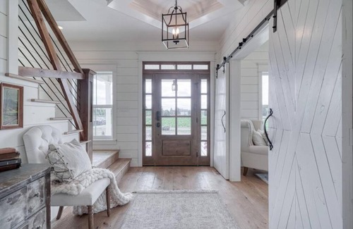 Rexburg House | Elegant Oxbow Farmhouse-Sleeps 20 (More pics soon)