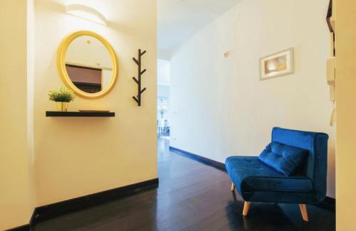 Saragozza-Porto Apartment | Elegant Penthouse With A View Of The Two Towers And Piazza Maggiore