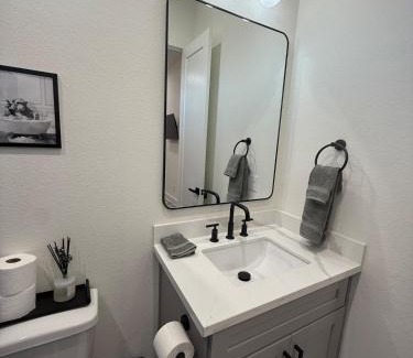 Foster Place House | Elegant Plush Properties