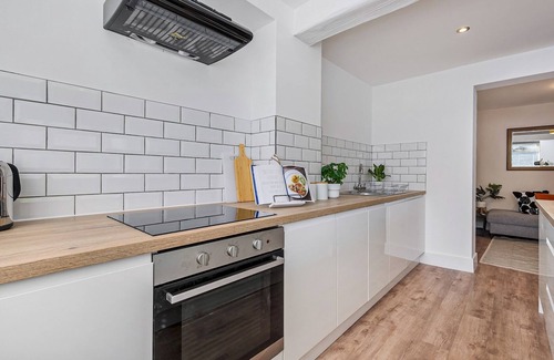 Macclesfield House | Elegant Retreat | Pass the keys