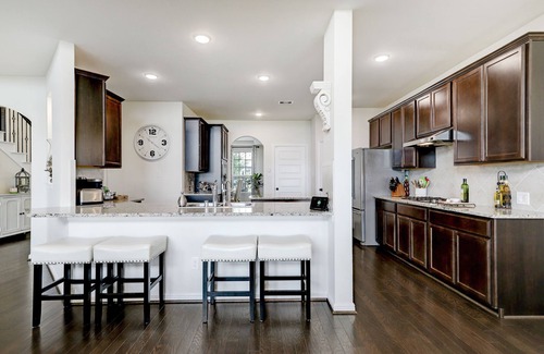 Clodine House | Elegant spacious home with water view. Prime location- Richmond, Katy, Houston, Rosenberg.