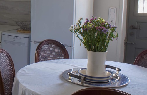Palaio Psychiko Apartment | Elegant Stone House Apartment