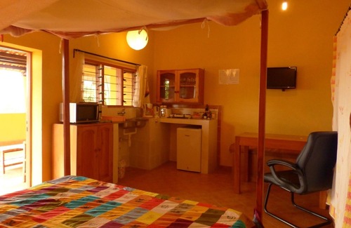 Bujumbura Apartment | Elegant studio free breakfast, laundry & service