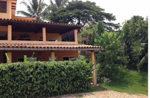 Bujumbura Apartment | Elegant studio free breakfast, laundry & service
