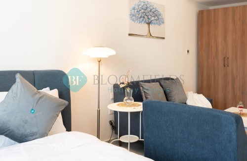 Masdar City Apartment | Elegant Studio in Oasis - 209