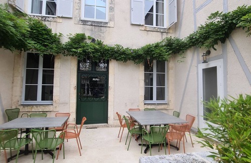 Chateauroux Cottage | Elegant Townhouse with Private Garden, Spa & Free Parking in Châteauroux