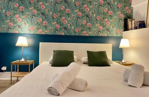 7th Arrondissement Apartment | Elegant Triplex - Tour Eiffel Invalides