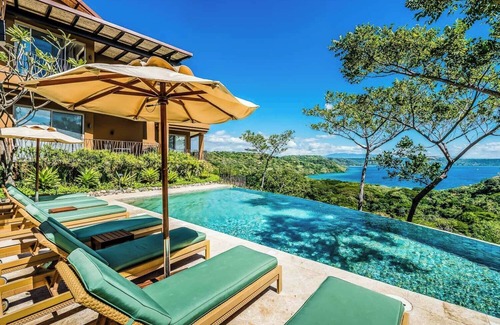 Papagayo Peninsula House | Elegant Villa Escape in Peninsula Papagayo