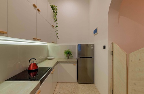 Pamankada East House | Elegant Villa with Private Garden | Sleeps 12.