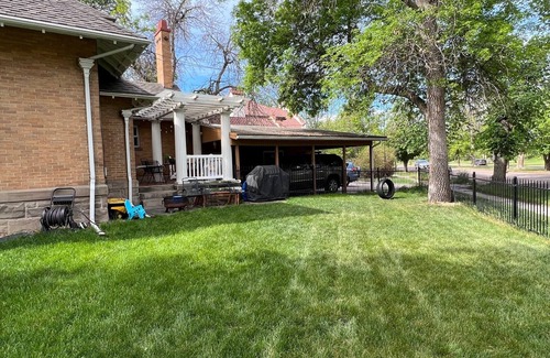 Great Falls House | Elegant vintage charm in downtown Great Falls