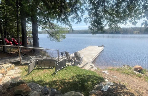 Huntsville Cottage | Elegant Waterfront Cottage Escape
