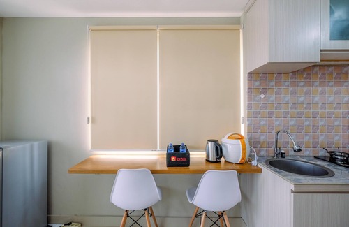 Duren Sawit Apartment | Elegant Wide View Studio Apartment at LRT City Jatibening
