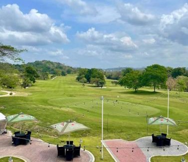 Rousseau Apartment | Elegante apartamento con Golf, Restaurantes y Spa