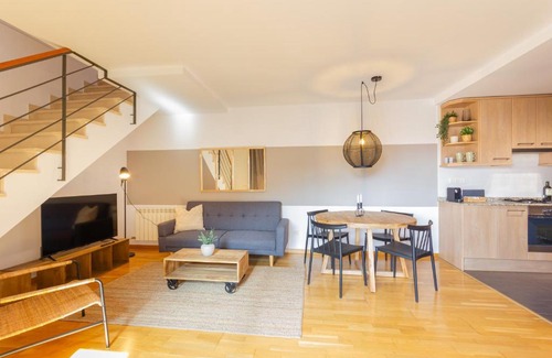 Terrassa Apartment | Elegante dúplex en Terrassa, Barcelona
