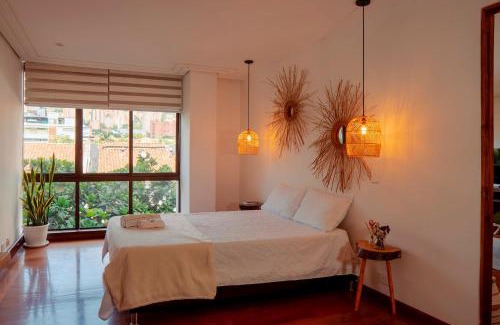 Astorga Apartment | Elegante habitación baño compartido en Poblado -A7