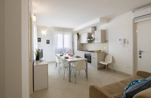San Benedetto del Tronto Apartment | Elegante Trilocale Marconi Prima Fila Mare