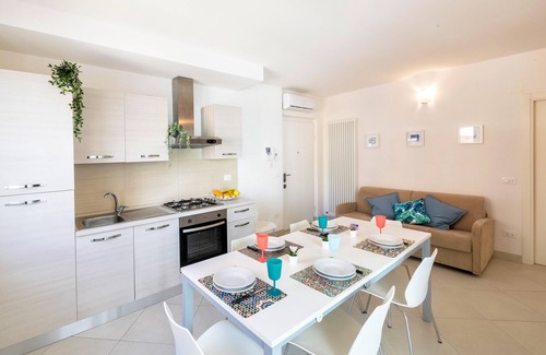 San Benedetto del Tronto Apartment | Elegante Trilocale Marconi Prima Fila Mare