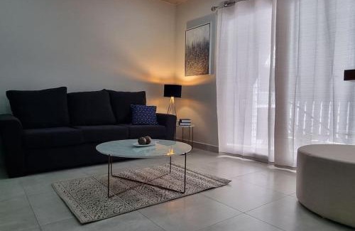 Luque Apartment | Elegante y fino departamento a estrenar!