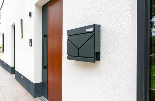 Kernstadt House | Eleganter Neubau-Luxus in Paderborn & stilvoller Rückzugsort für bis zu 9 Gäste