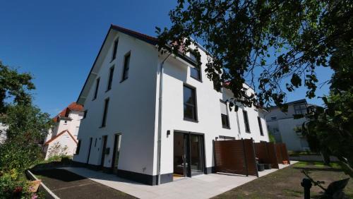 Kernstadt House | Eleganter Neubau-Luxus in Paderborn & stilvoller Rückzugsort für bis zu 9 Gäste