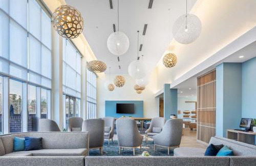 Ashley Oaks Hotel | Element Knoxville West