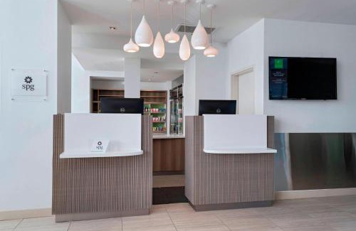 Palmdale Hotel | Element Palmdale