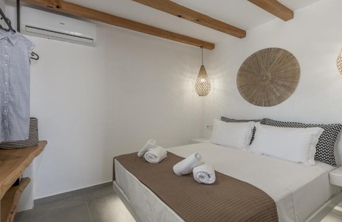 Milos Apartment | Elements of Milos